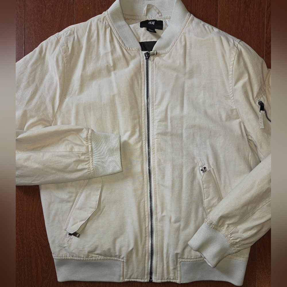 H&M Men's Off-White Bomber Jacket
